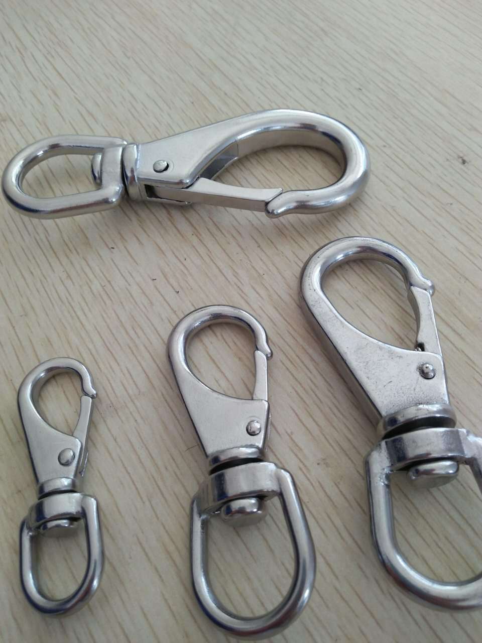 304不锈钢万向钩 旋转环 链条扣 万向弹簧扣狗链配件接头
