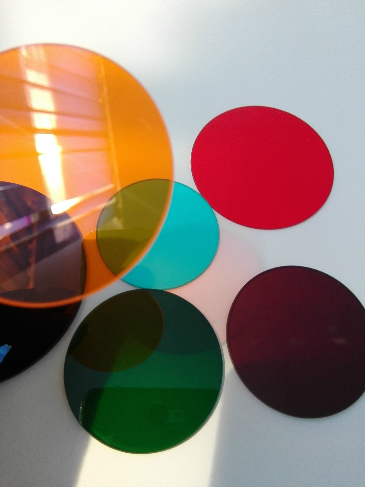 供应有色光学玻璃防辐照光学玻璃钢化镀膜光学石英玻璃订制