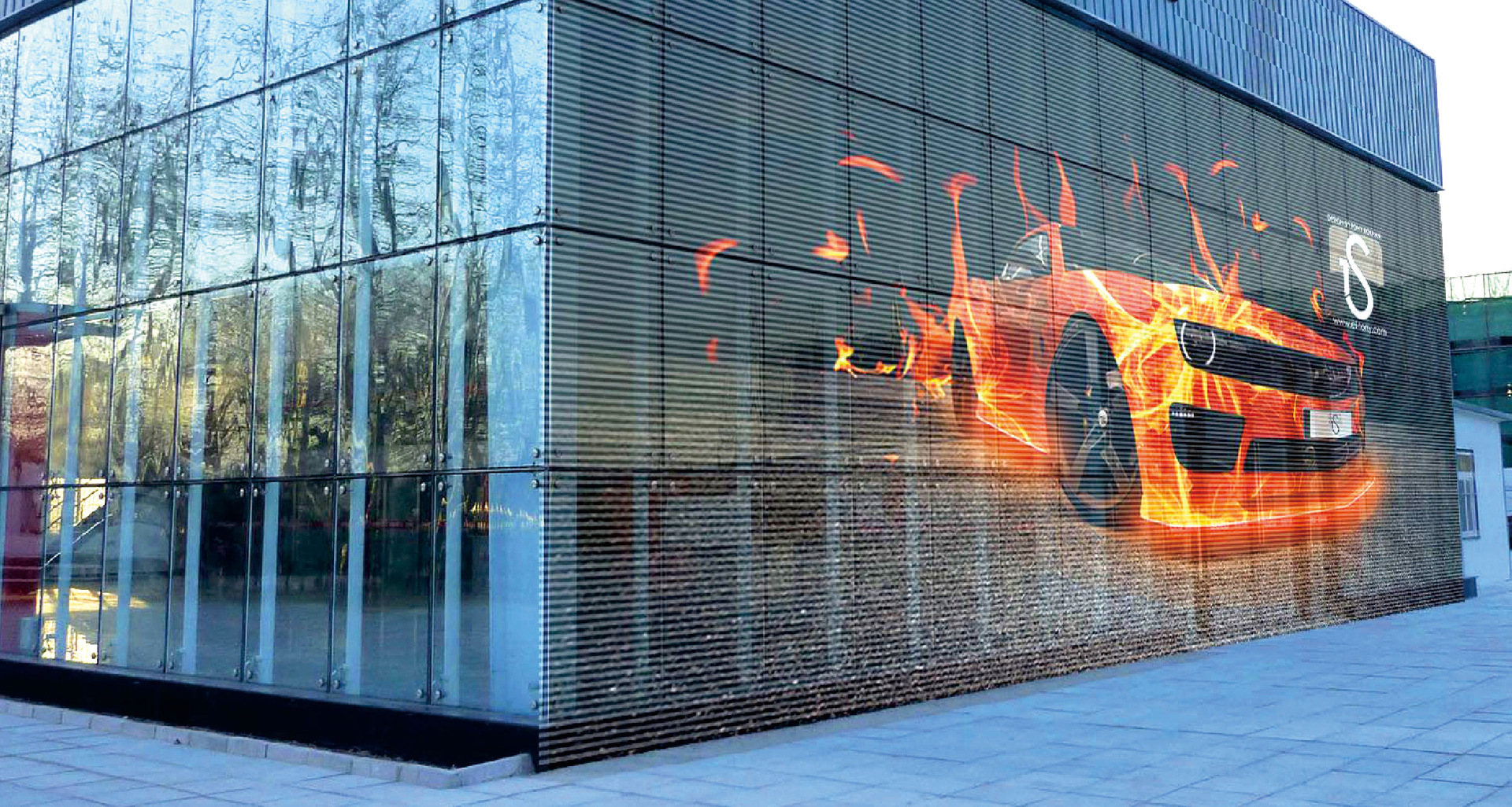 曲靖赫尔诺供应半户外高通透p10led透明屏厂家报价安装