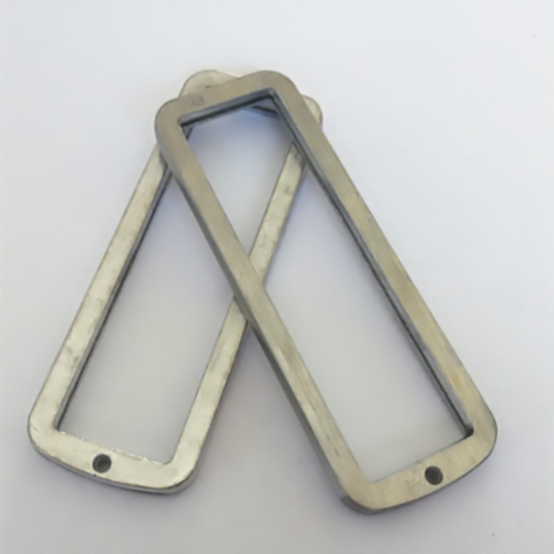 新款边框钥匙扣锌合金工号牌优质电镀金属车牌礼品定制成品现货