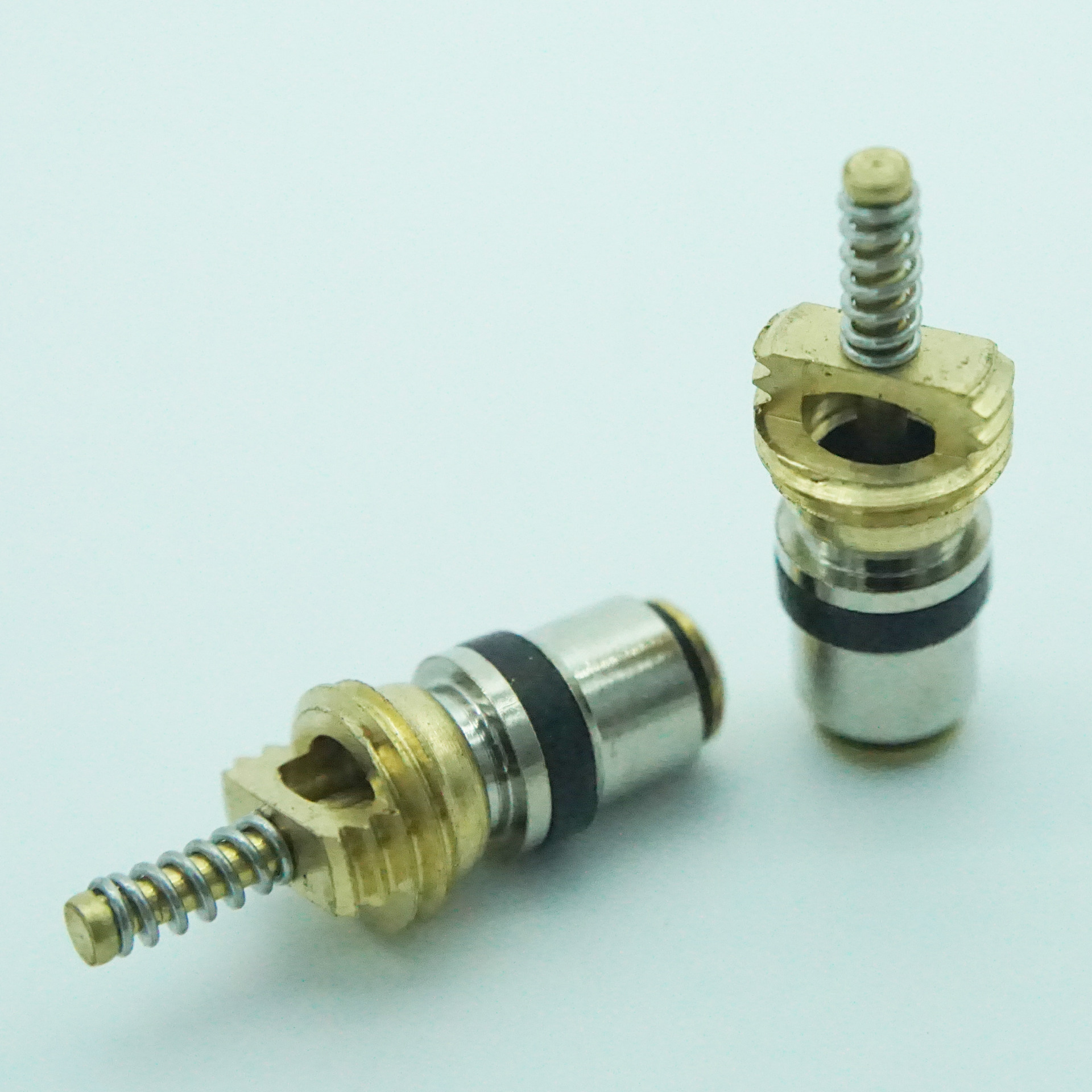 厂家直销134a汽车空调气门芯组合