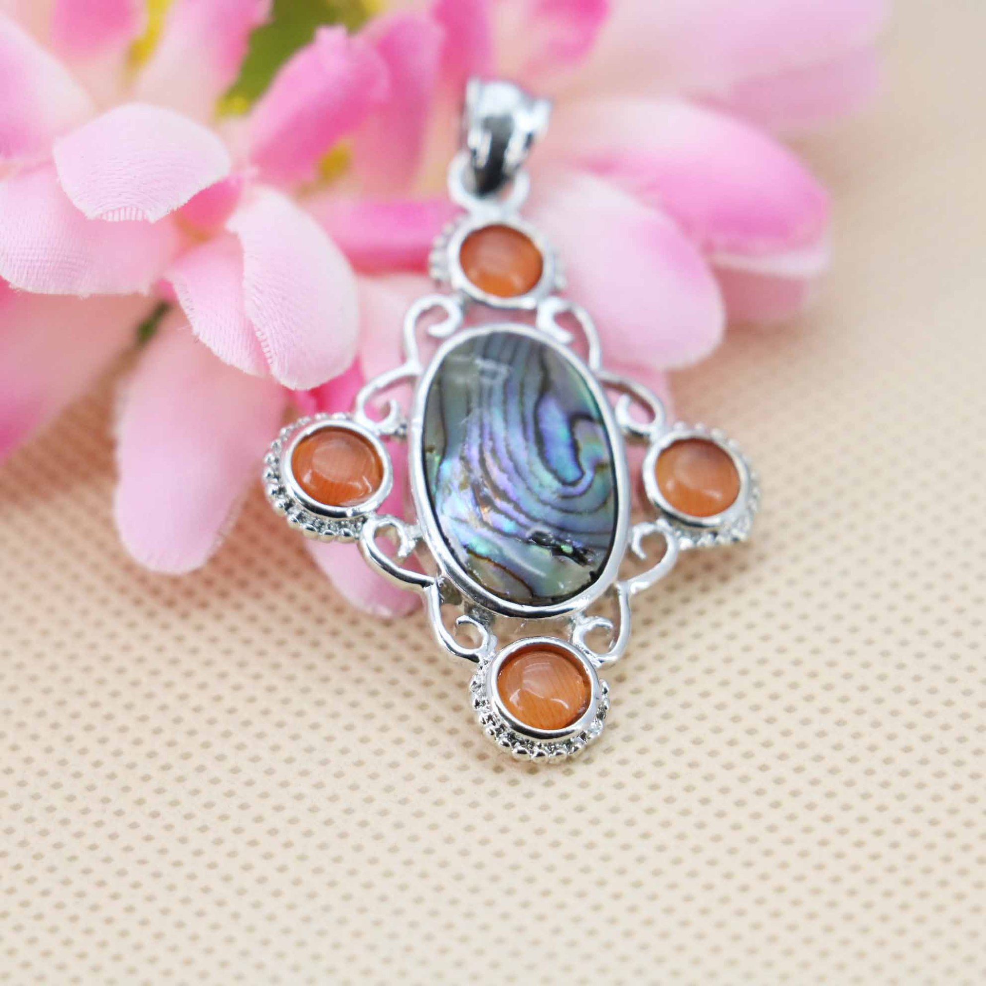 29x36mm天然彩贝镶边吊坠女项链花边镶猫眼diy配件礼