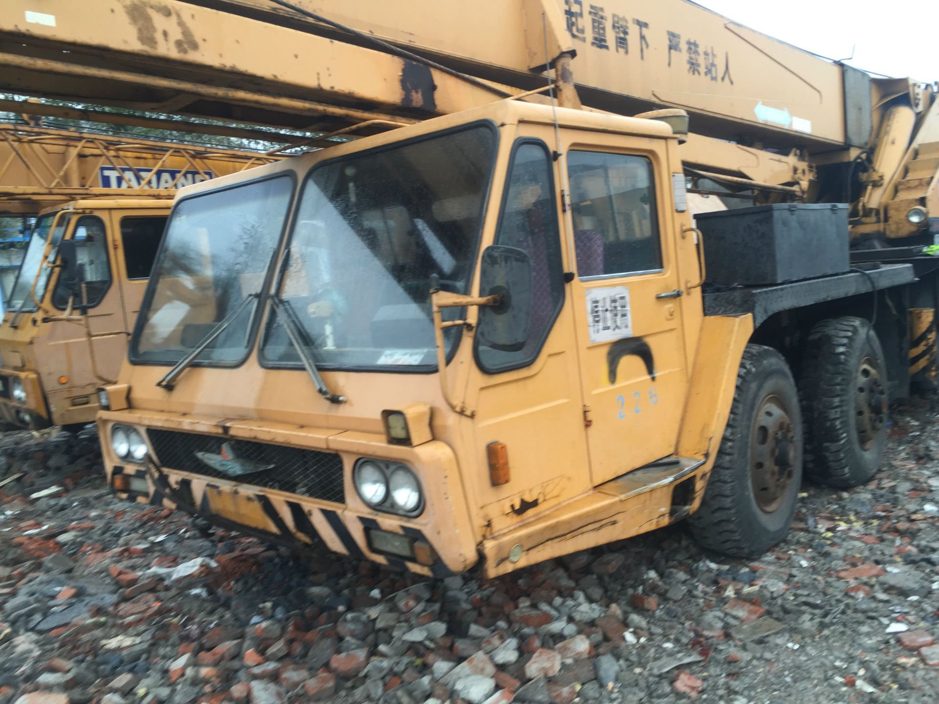 供应旧加藤汽车吊40吨,价格优惠品质保证,现货供应大减价