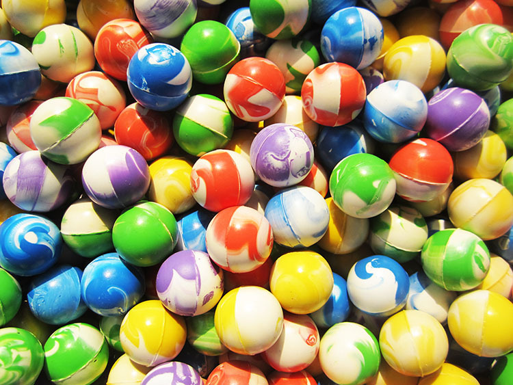 厂家现货供应 一元扭蛋 弹跳 儿童趣味