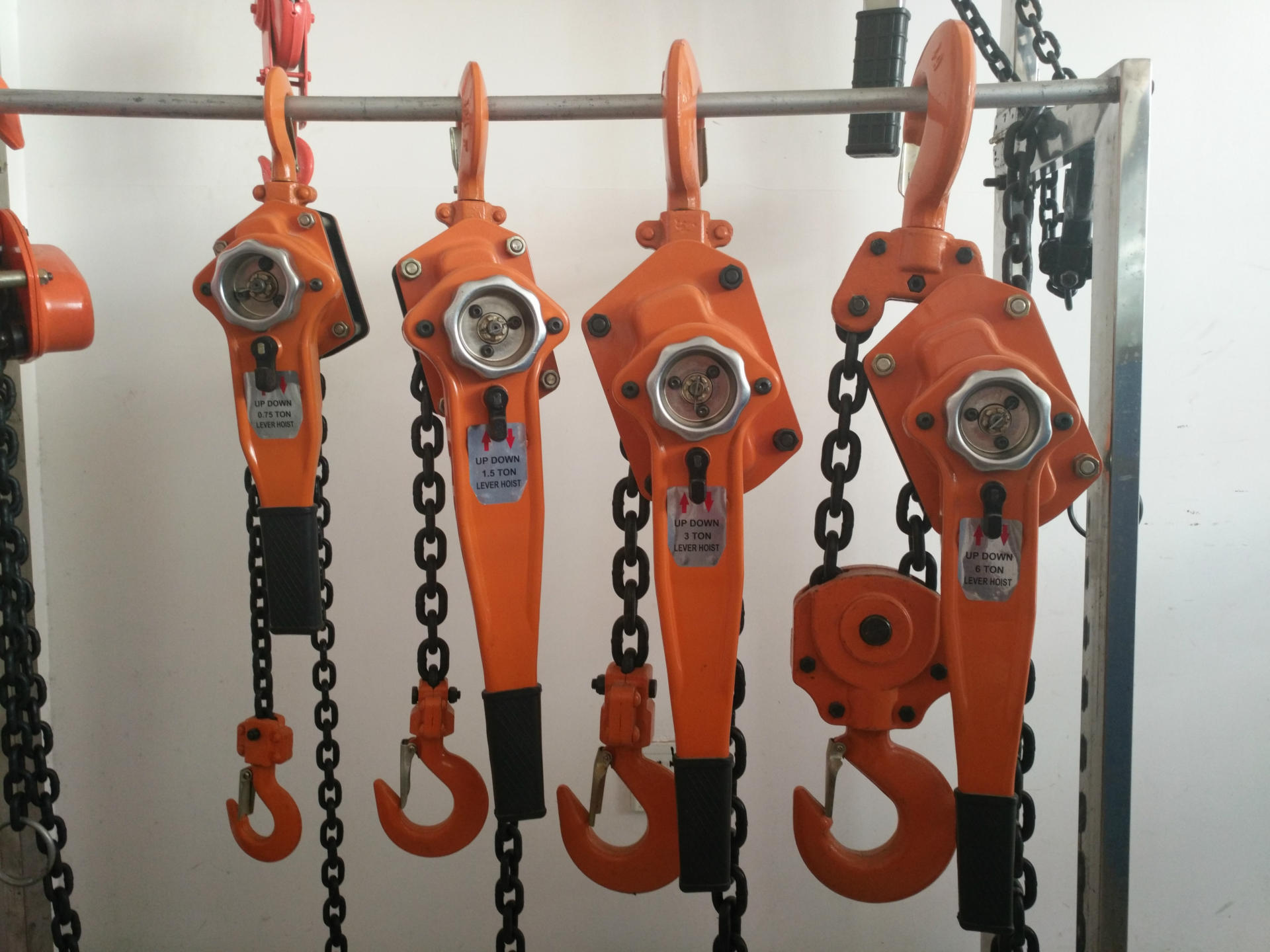 我司主打产品包括手拉葫芦,电动葫芦,手扳葫芦,防爆起重工具等等,产品