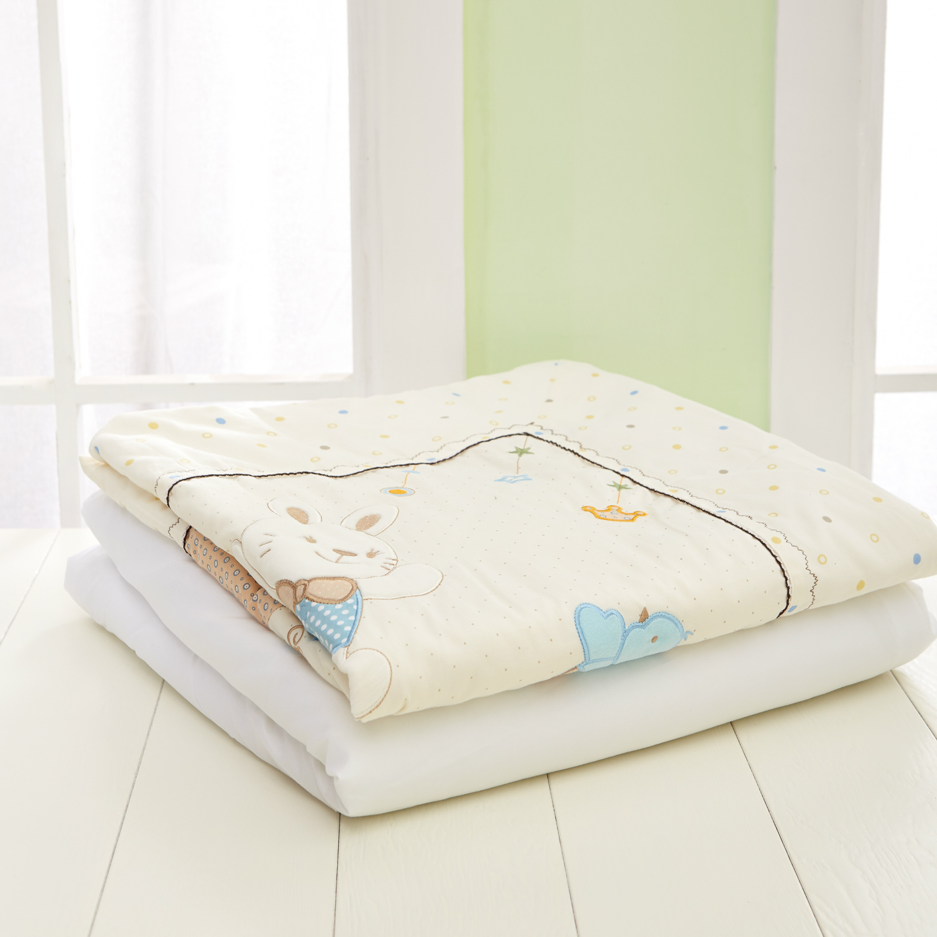 5755亲情谷韩版贡缎抱被新生儿纯棉包被婴儿外出防风被可脱卸袖