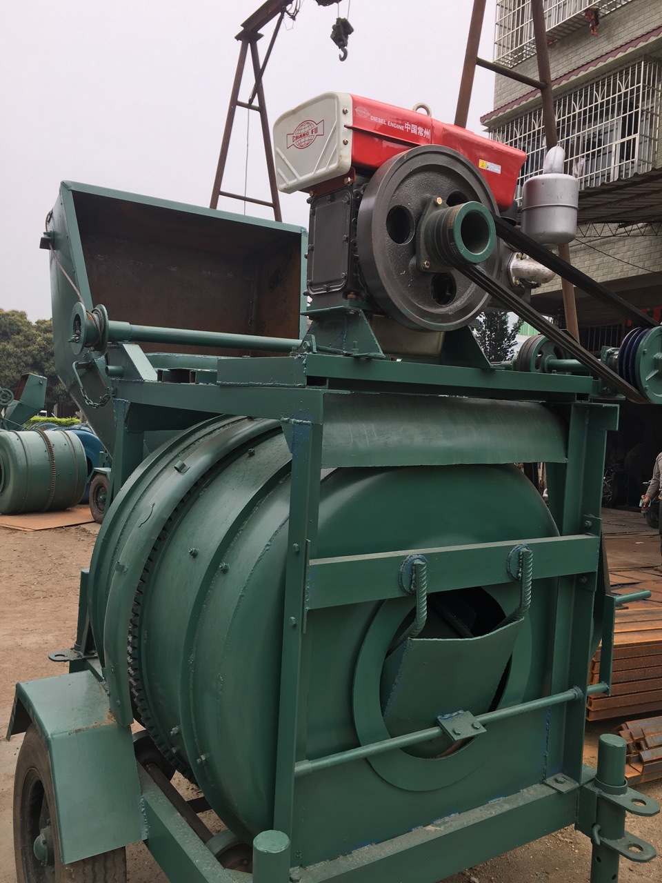 爬梯式混凝土搅拌机(柴油机版)