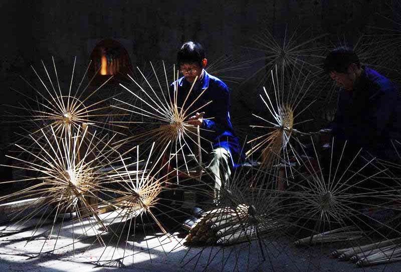 批发高品质自动烤漆伞骨铅笔伞骨自动钢丝铁架伞配件