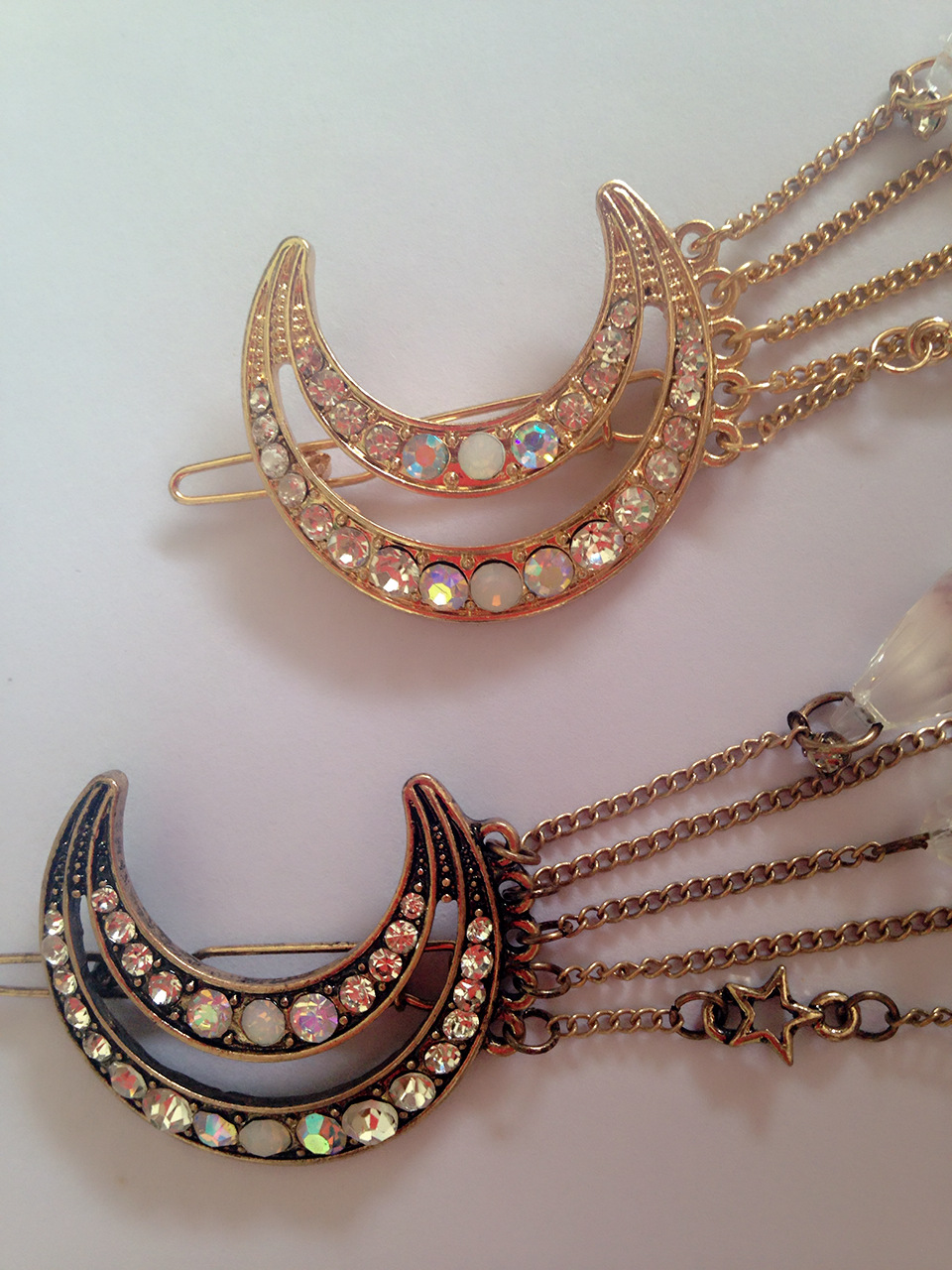 青岛拉威尔饰品批发日系梦幻水晶流苏月牙复古镶钻宝石发夹 - 珠宝