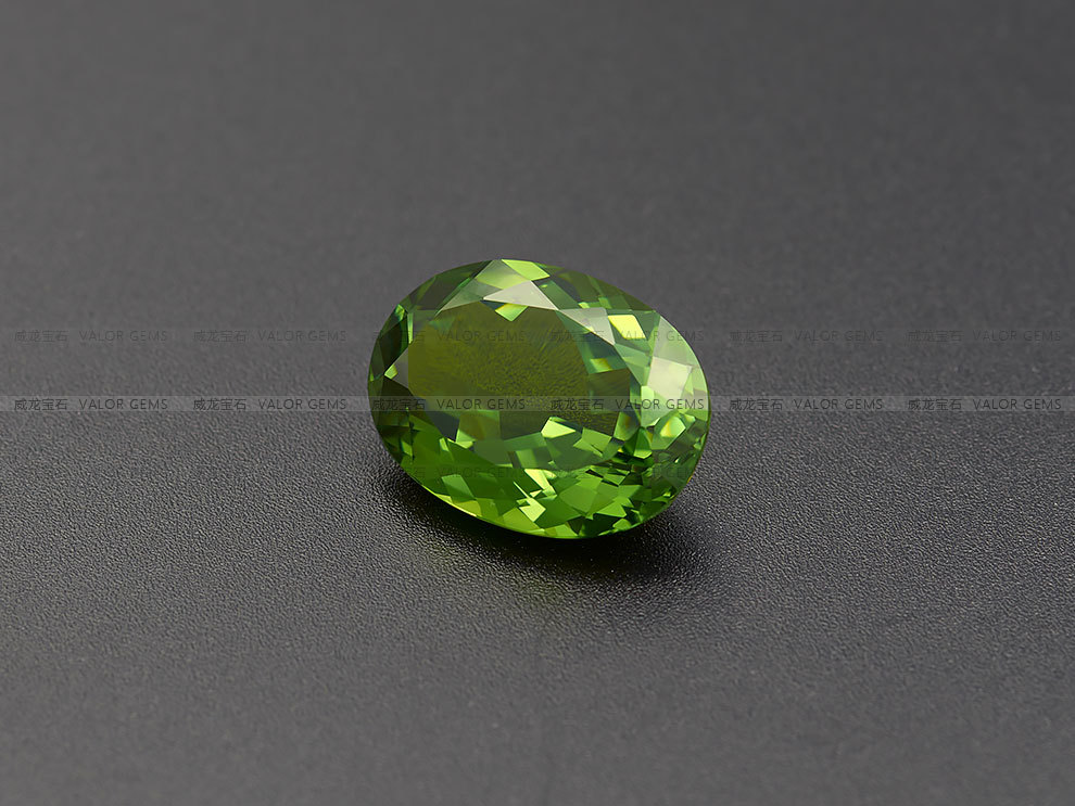 2*4-8*10 加工产地:中国,广西梧州 生产公司:梧州市威龙宝石有限公司