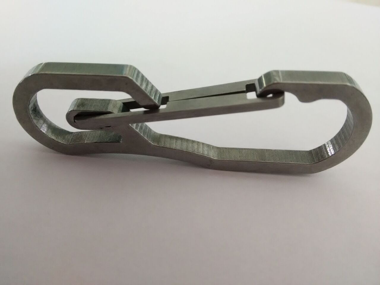 整体线切割 不锈钢战术户外装备工具多功能钥匙登山扣edc挂扣快挂