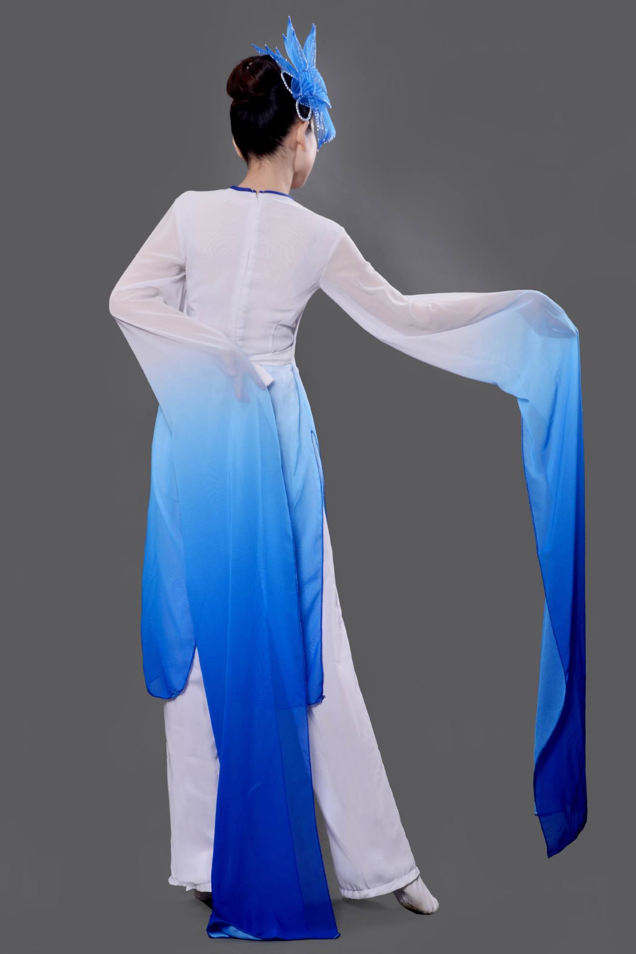 2018新款采薇舞蹈服装水袖演出服嫦娥奔月古典舞蹈舞台装女装成人