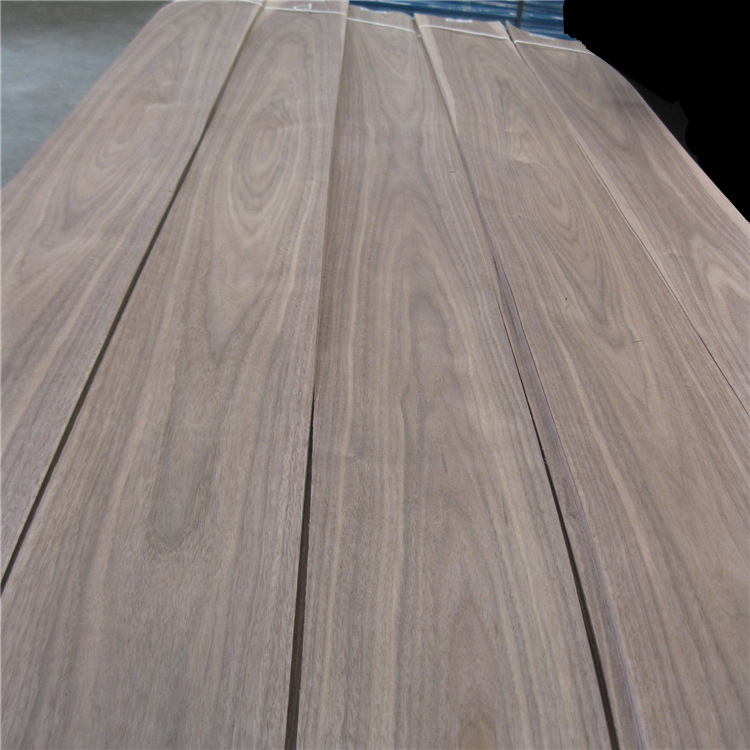 厂家直供黑胡桃天然木皮 黑胡桃地板木皮0.6mm,1.2mm,2.0mm