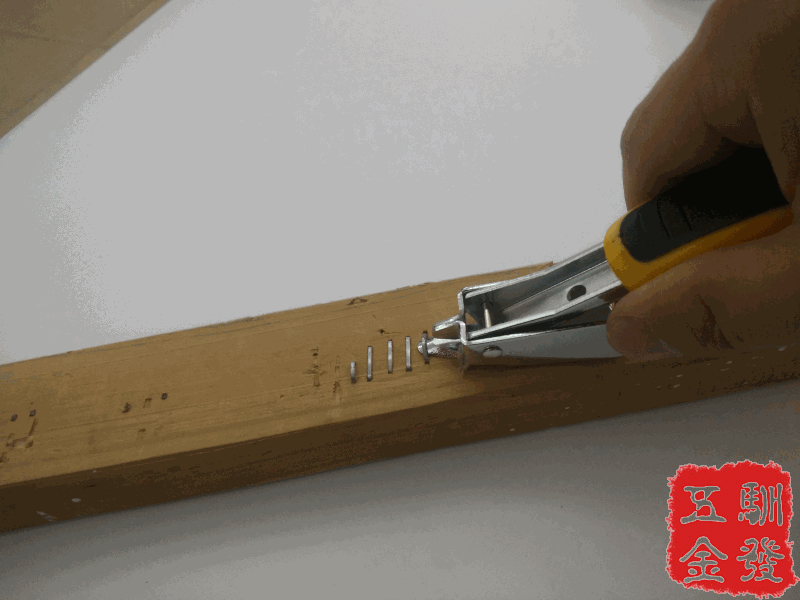 160 直径 20 适用范围 家用 净重 100 大力士起钉器 根据杠杆原理设计