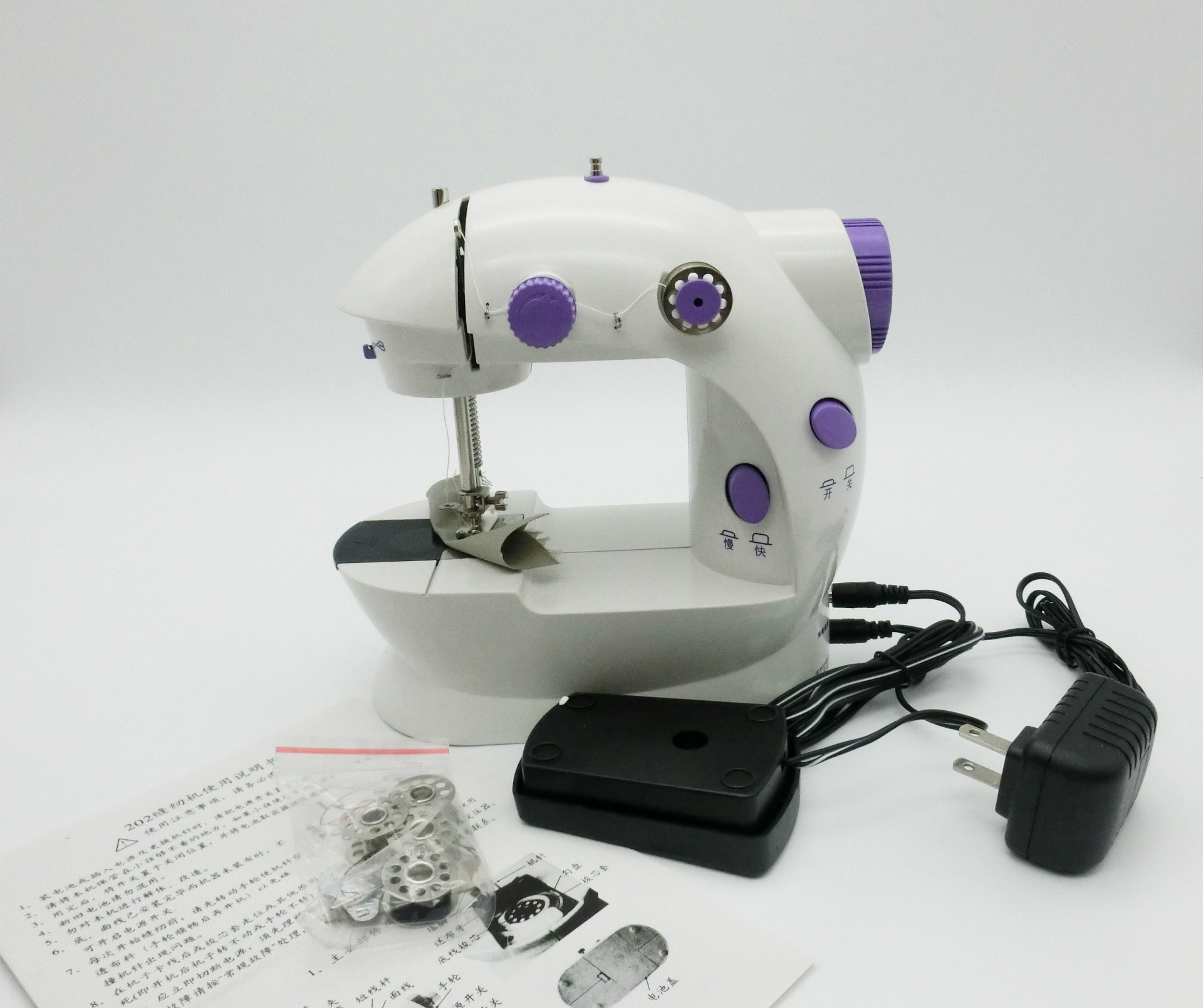 索泽202微型 电动缝纫机 多功能 家用 脚踏 迷你衣车 厂家货源