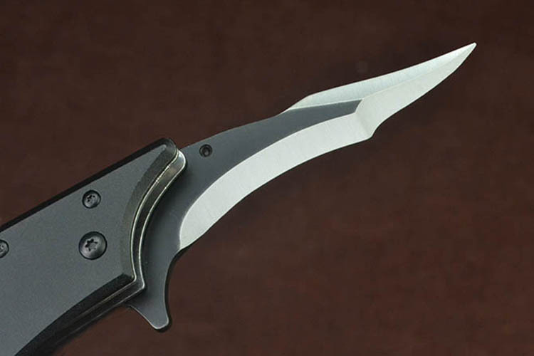 创意动漫影视作品小刀 双开蝙蝠折刀(黑色/蓝色粉色)礼品小刀