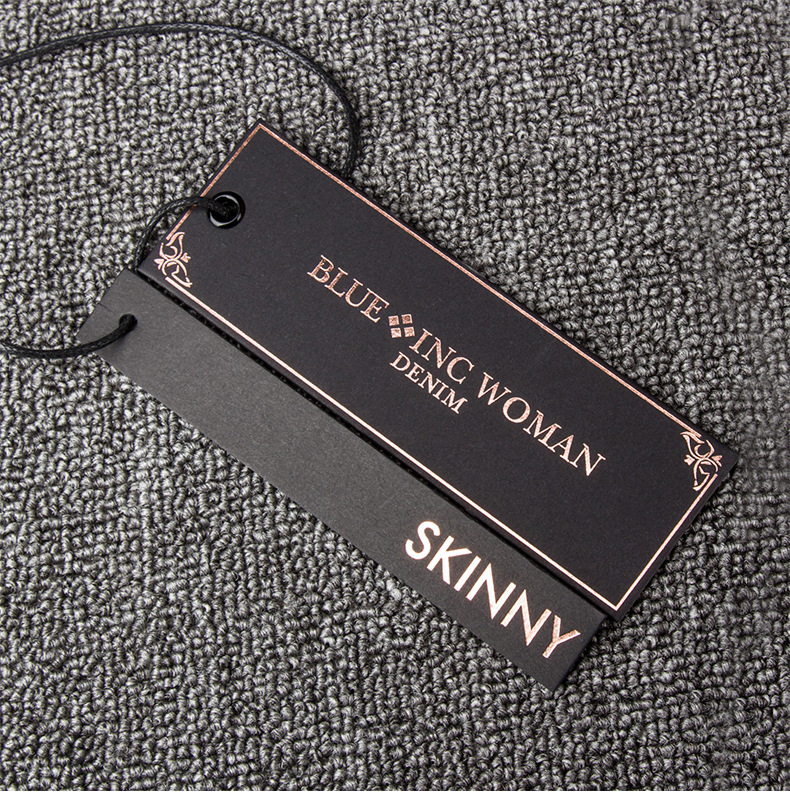 服装吊牌定做黑卡烫金铜版纸男装吊牌镭射吊牌订做对裱合格证定做