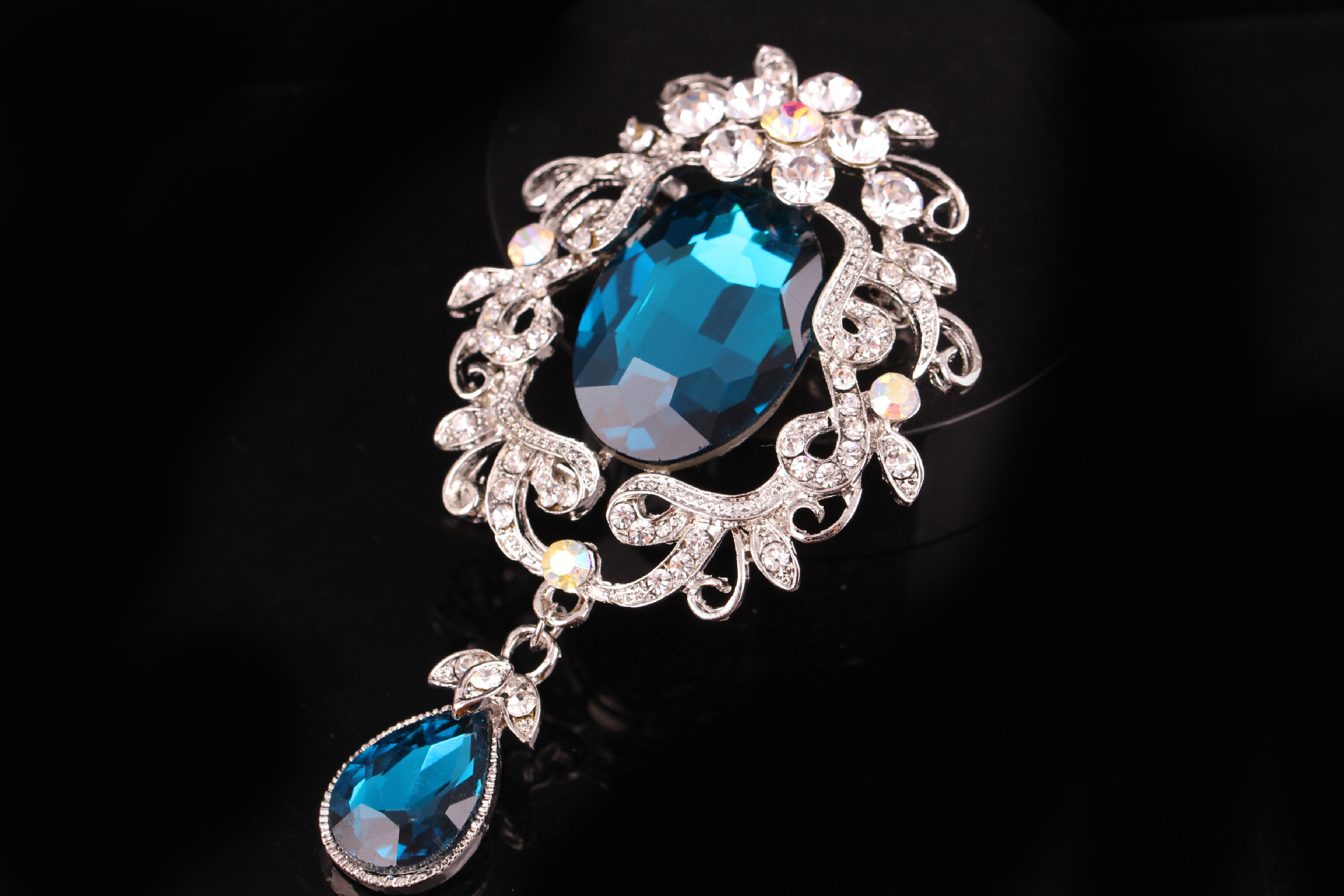 韩版时尚高档手工水晶镶钻美丽吊坠胸针胸花结婚主持男女配饰