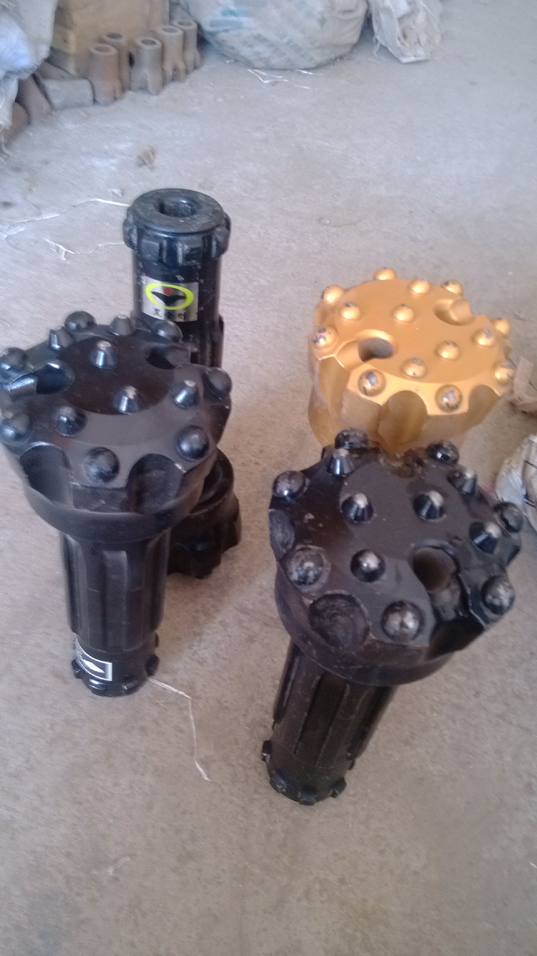 厂家直销115#黑金刚潜孔钻头 高空压潜孔钻头风钻钻头