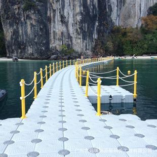 环保塑胶浮筒厂家 高品质水上浮桥 漂浮台出租 热卖快艇游艇码头