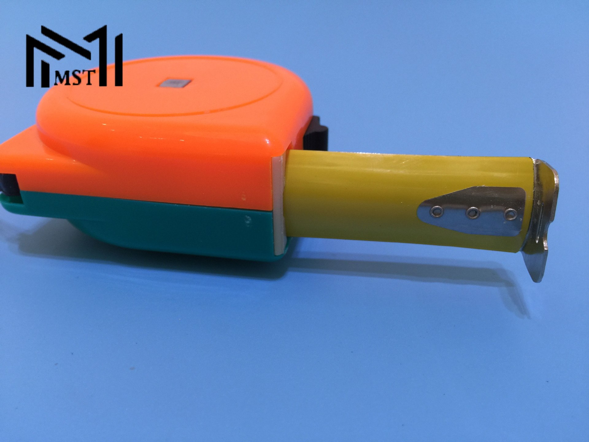 虞城工厂直销69盒高档钢卷尺5米7.5米真正耐用钢卷尺铁轴钢卷尺