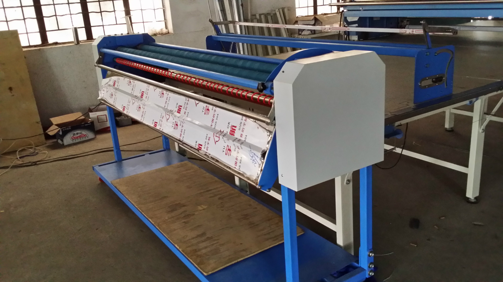 变频自动松布机石狮厂家推荐 无张力松布 厂家直销 质量保证