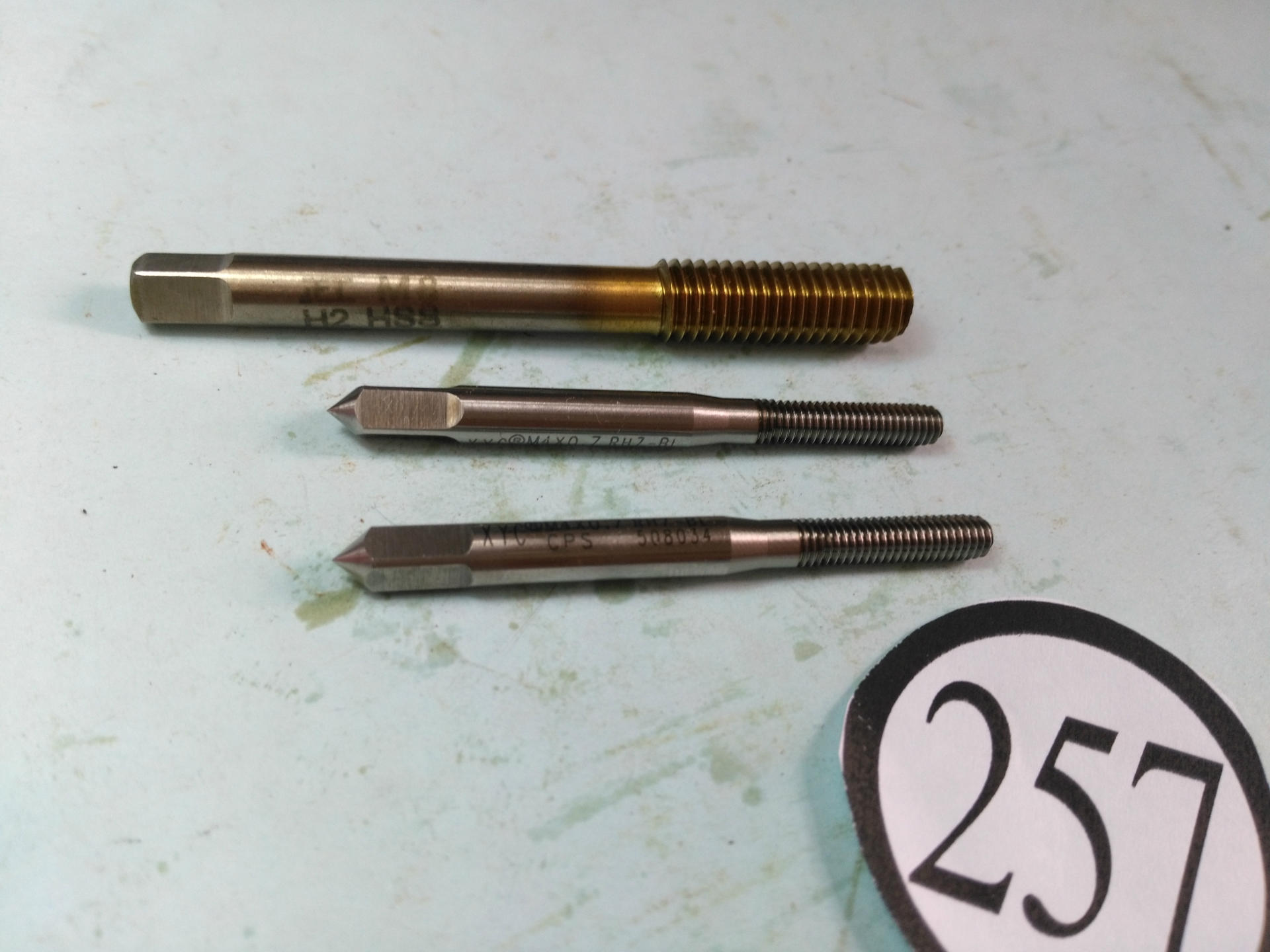 厂家直销平头挤压丝锥厂家生产平头挤压丝锥多种材质可加工订做