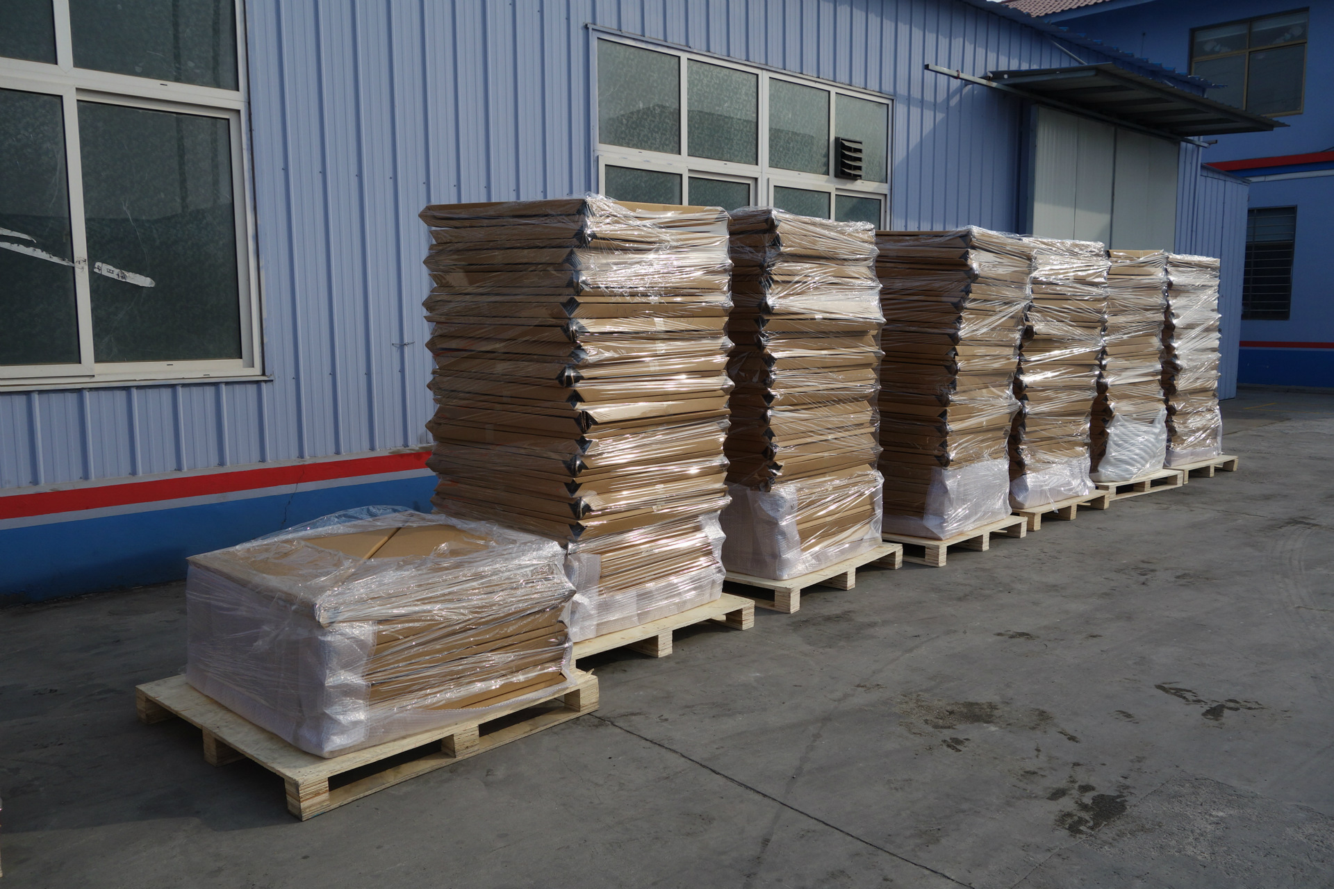 首页 包装 行业专用包装 酒水,饮料包装 > 瓦楞液体纸箱 1000l 四角