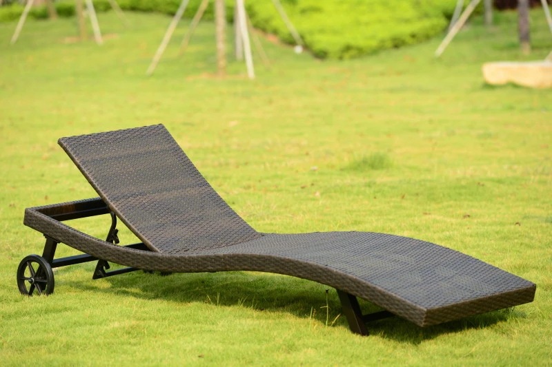 户外休闲塑料藤躺椅 休闲游泳池沙滩藤编躺床躺椅 编藤沙滩床