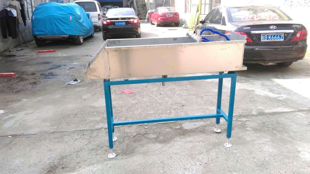 自循环挤出机冷却水槽管材塑料定型水槽调节小型塑料冷却水槽辅机