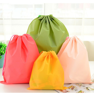 色小袋子