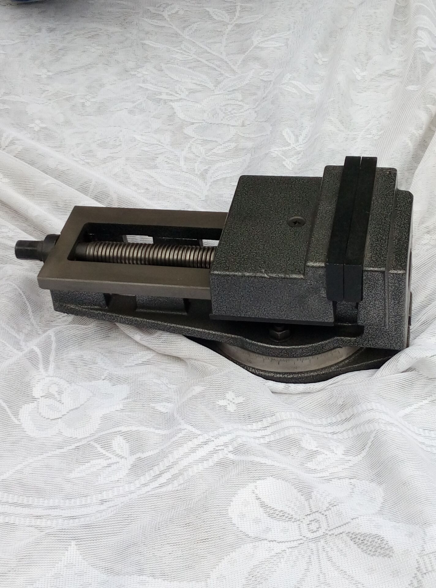 直销半封闭精密型机用平口钳美式平口钳普通十字平口钳旋转十字钳