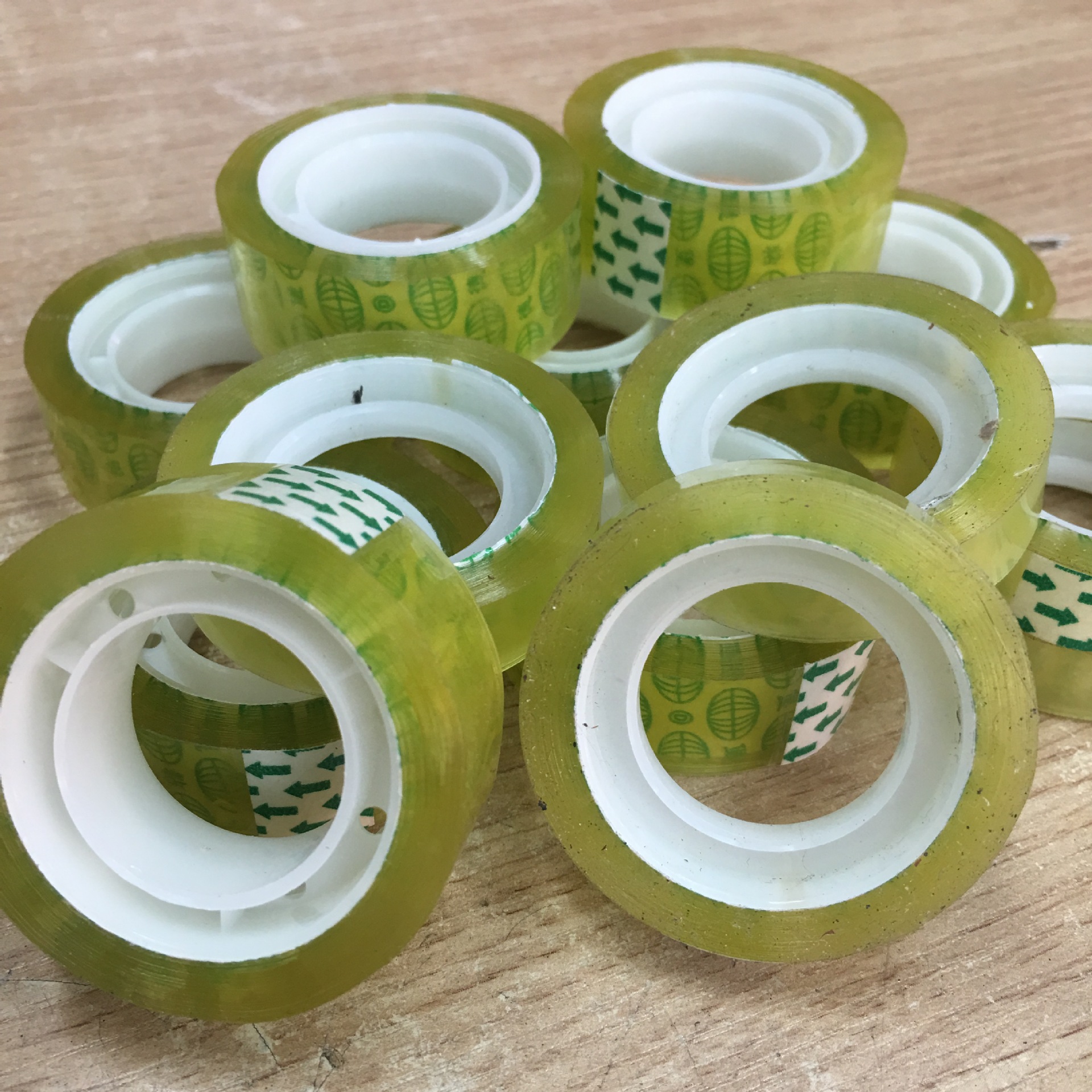 批发供应办公文具透明小胶带宽11mm胶带 17mm透明文具胶0.9mm厚