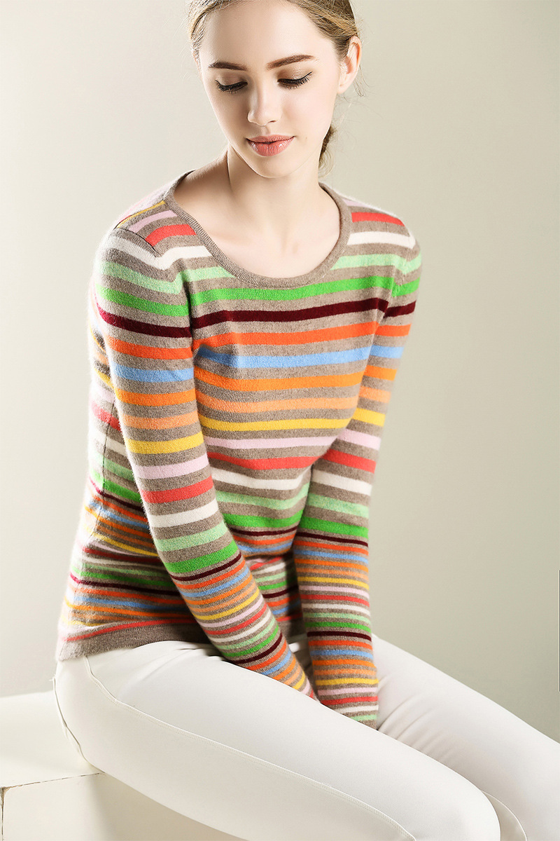 2017新款羊绒衫时尚外穿毛衫女套头修身短款山羊绒潮彩色条纹毛衣