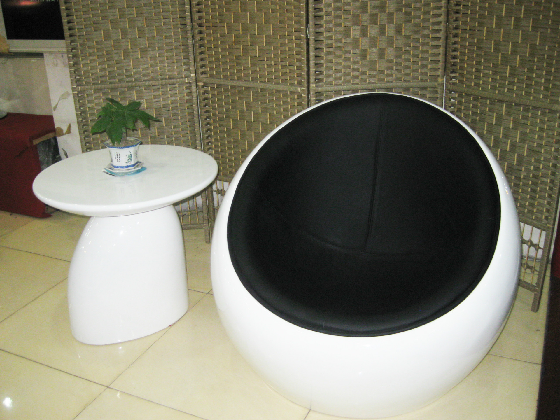 时尚创意玻璃钢烤漆茶几 白色弧形茶桌防水