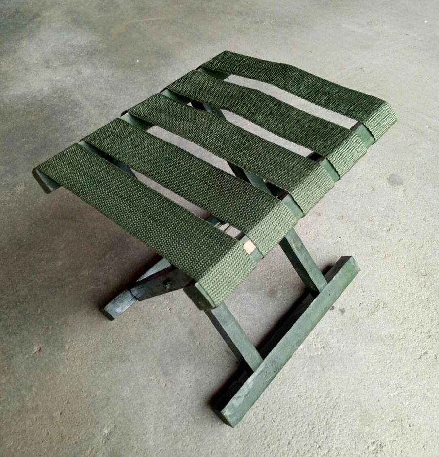 大料实木宽带子 槐木 马扎子 军绿色 实木 学校 训练 户外
