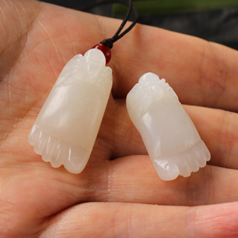 新疆和田玉羊脂白玉知足常乐小脚丫项链玉坠 玉器小孩挂件吊坠