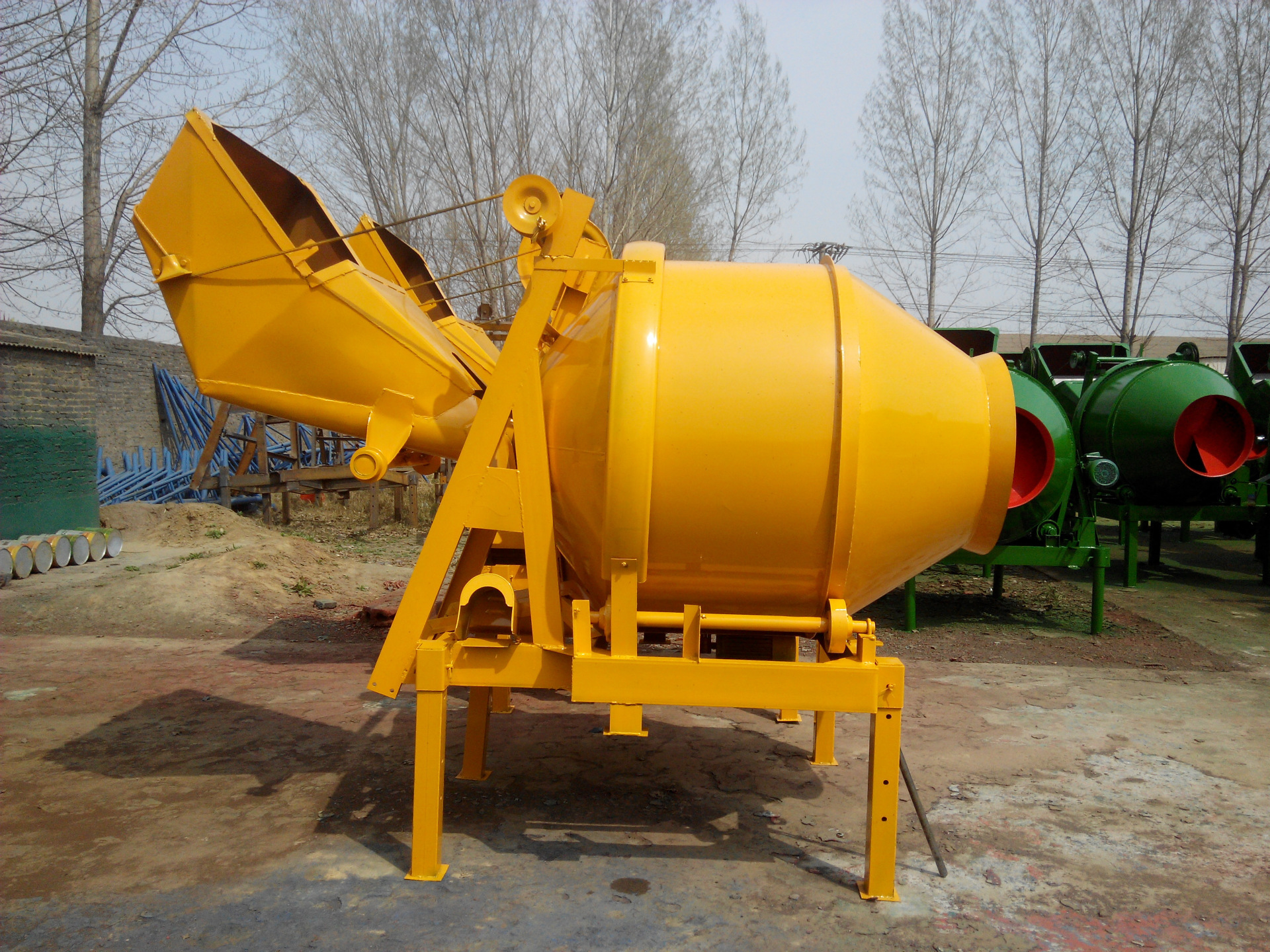 供应jzc250型滚筒搅拌机双齿圈搅拌机混凝土搅拌机