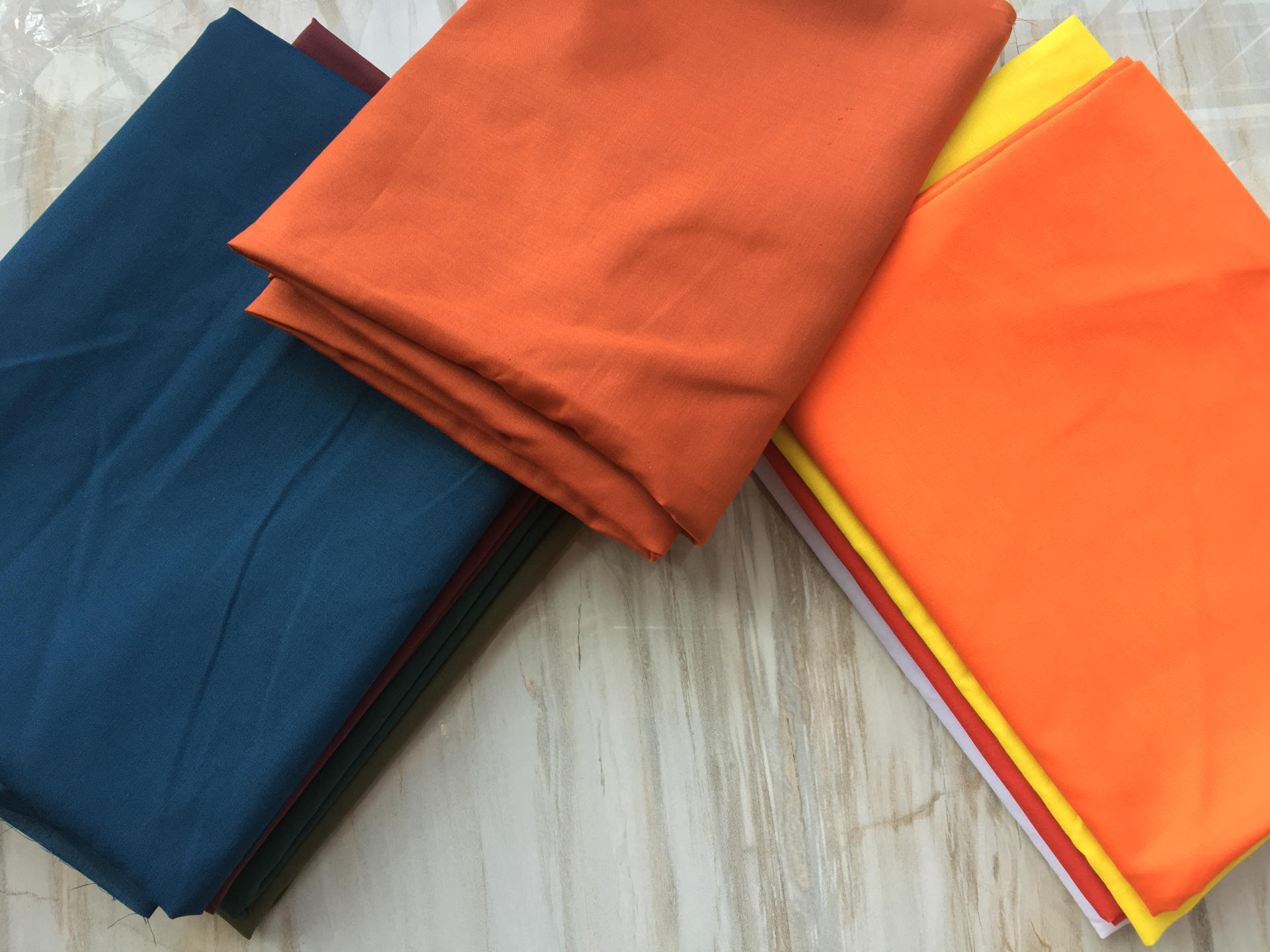 高规格高密度环保染色平纹机织棉布幅宽140cm 厚实服装染色布