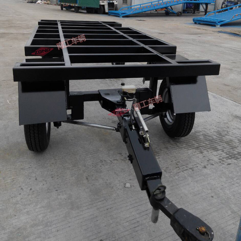 厂家定制移动娱乐设备设施拖车底盘 牵引拖挂连杆转向平板拖车 2t