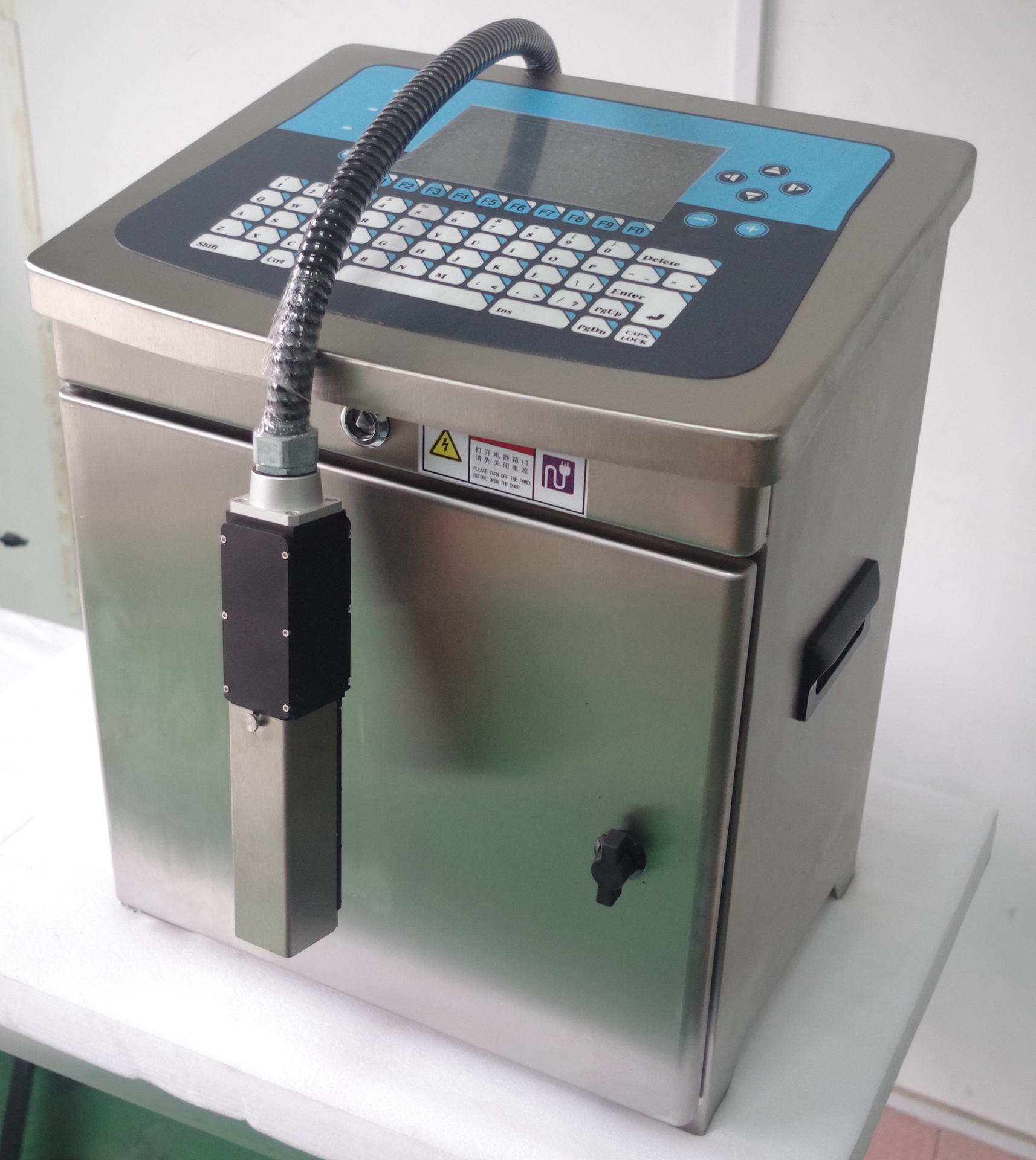 供应小字符喷码机桶装饼干罐头日期喷码机条形码二维码喷码机