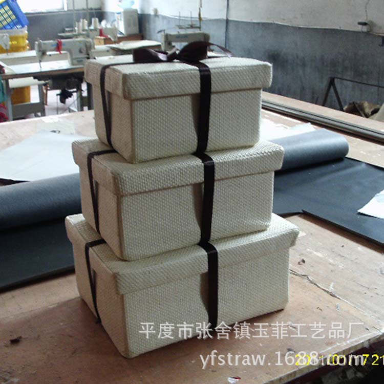 平度市张舍镇玉菲工艺品厂是一家礼品,工艺品,饰品的企业,主营草编