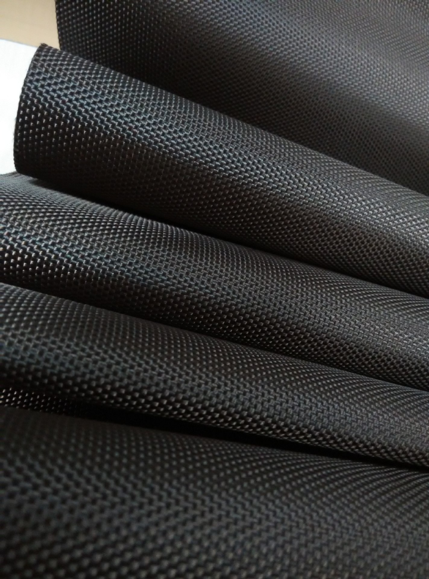 厂家大量供应优质新品1680d双股pvc雨伞箱包帐篷布料尼龙布料