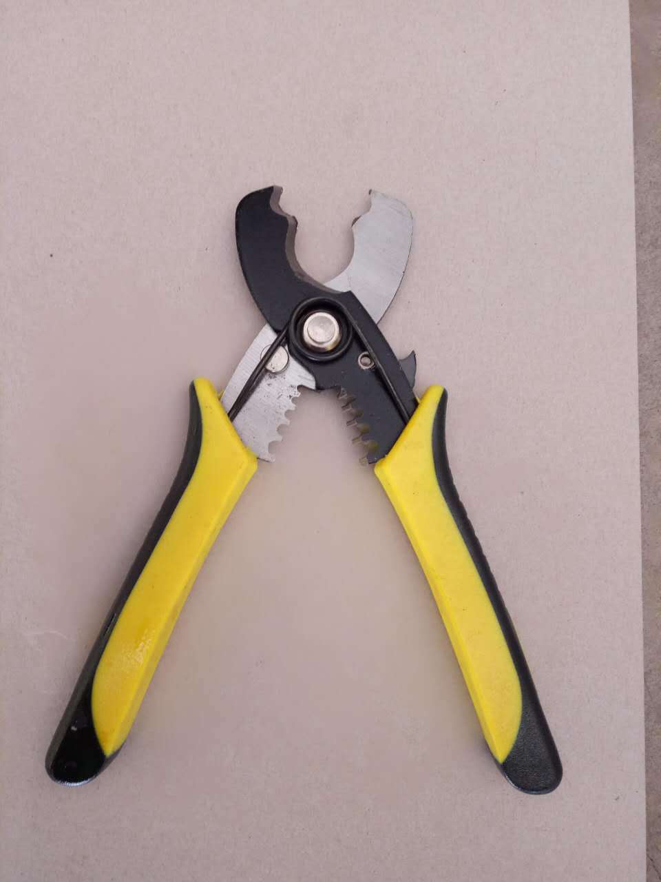 厂家批发手动电缆电线剪线钳 省力耐用扒皮钳子多功能电工剥线钳