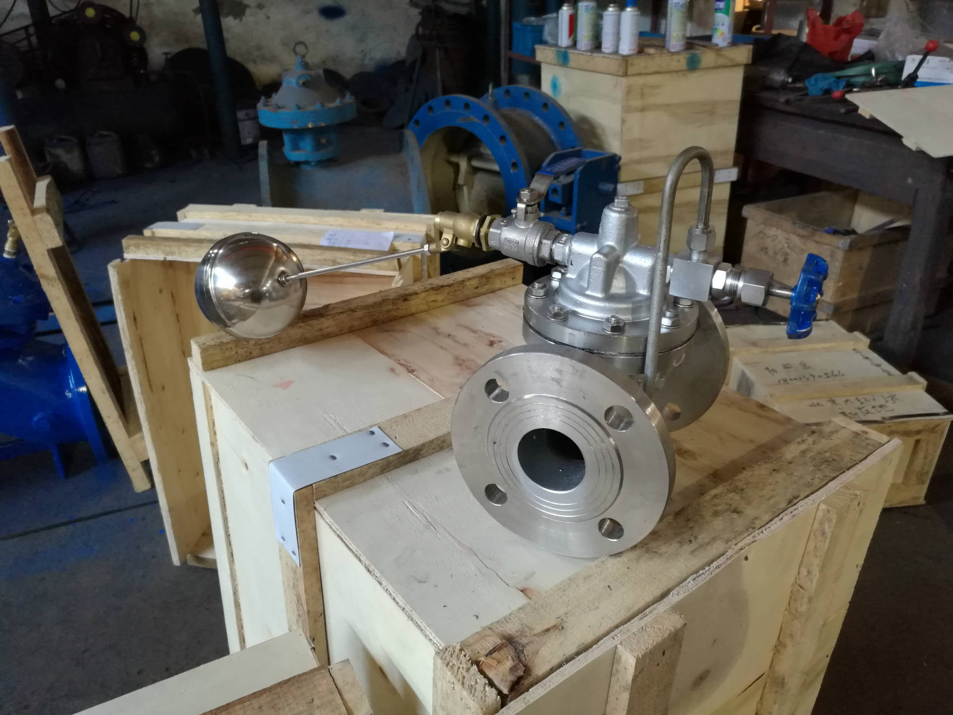 100x-16p dn100 不锈钢遥控浮球阀