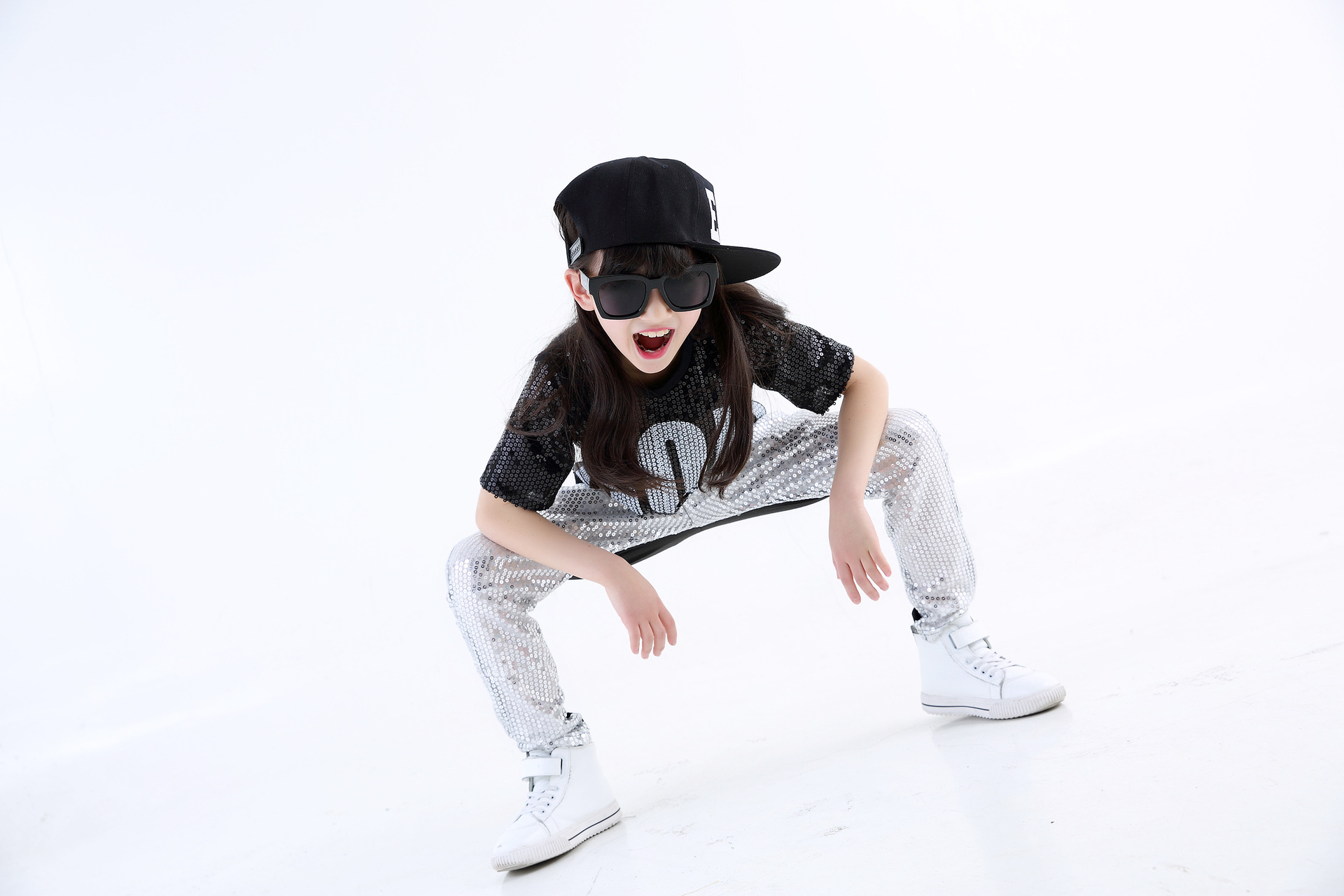 新款儿童嘻哈街舞演出服男女童亮片爵士舞蹈服幼儿现代舞表演服