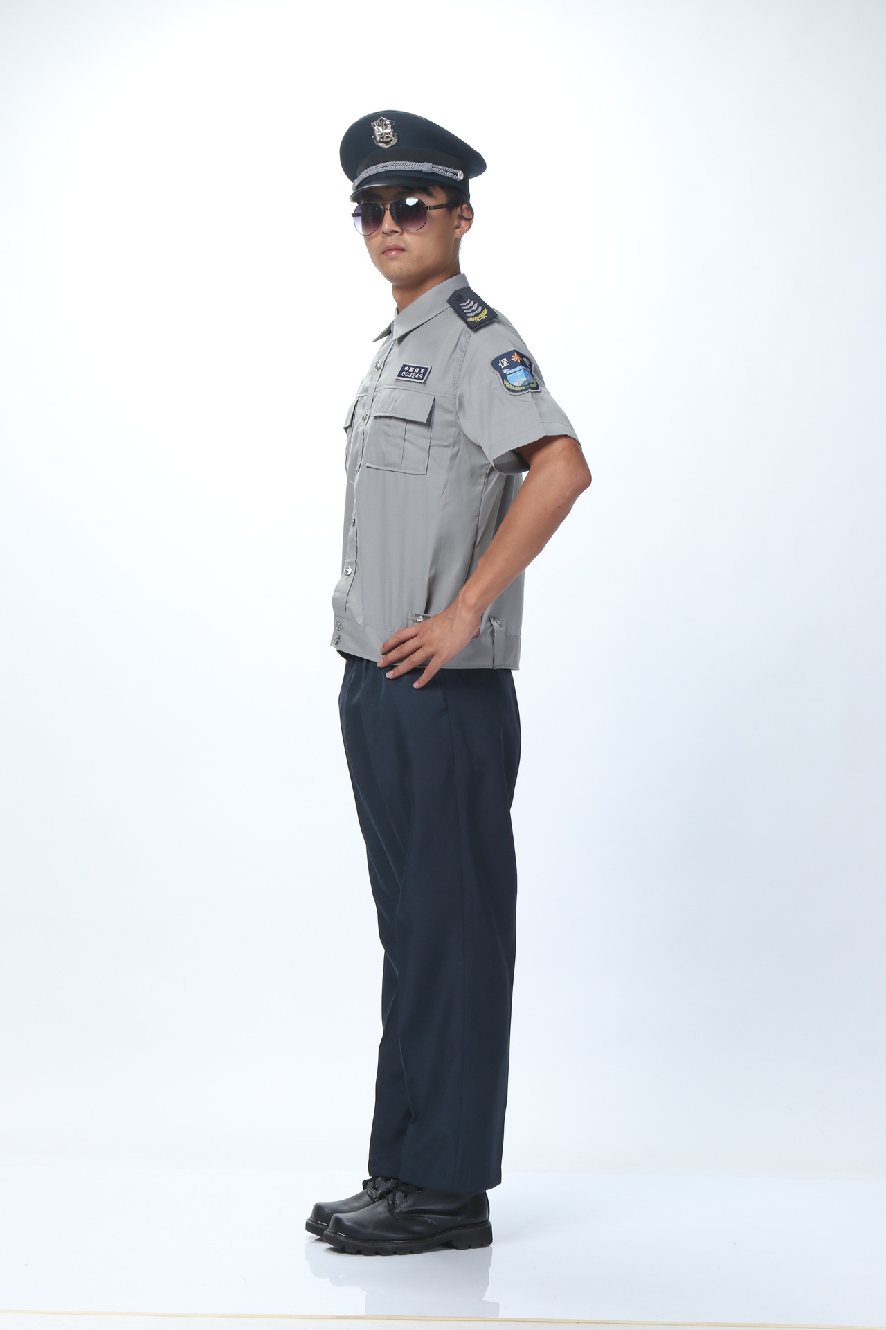 现货批发新款灰色夏季保安制服 2011式国家指定酒店物业短袖款式