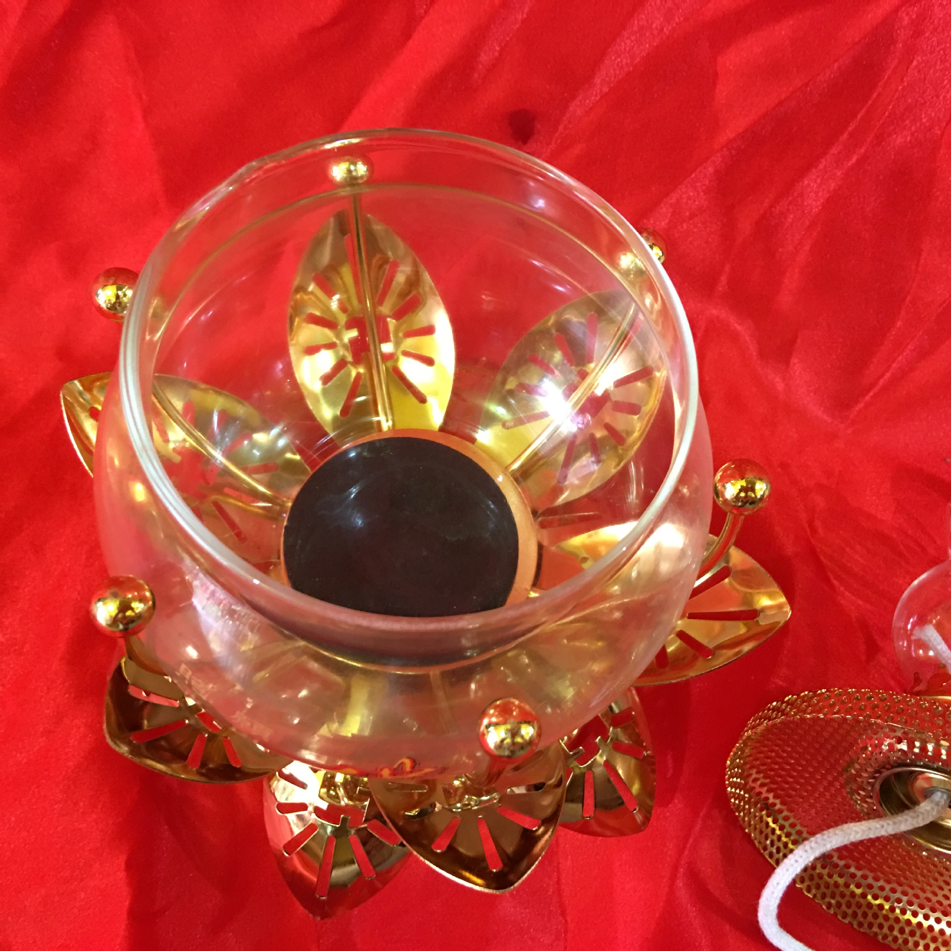 厂家供应油灯镀金 富贵油灯液体酥油灯长明灯防风可调火油灯