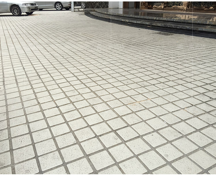 工程广场砖铺石108x108 室外车库砖防滑耐磨 配套导盲.