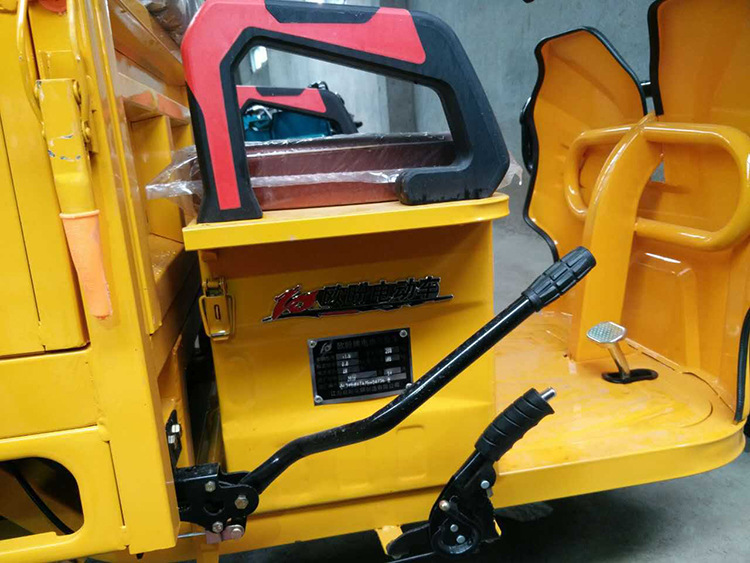 雨蝶电动三轮车 爬坡载重载货快递货运车 载客电瓶三轮车厂家批发